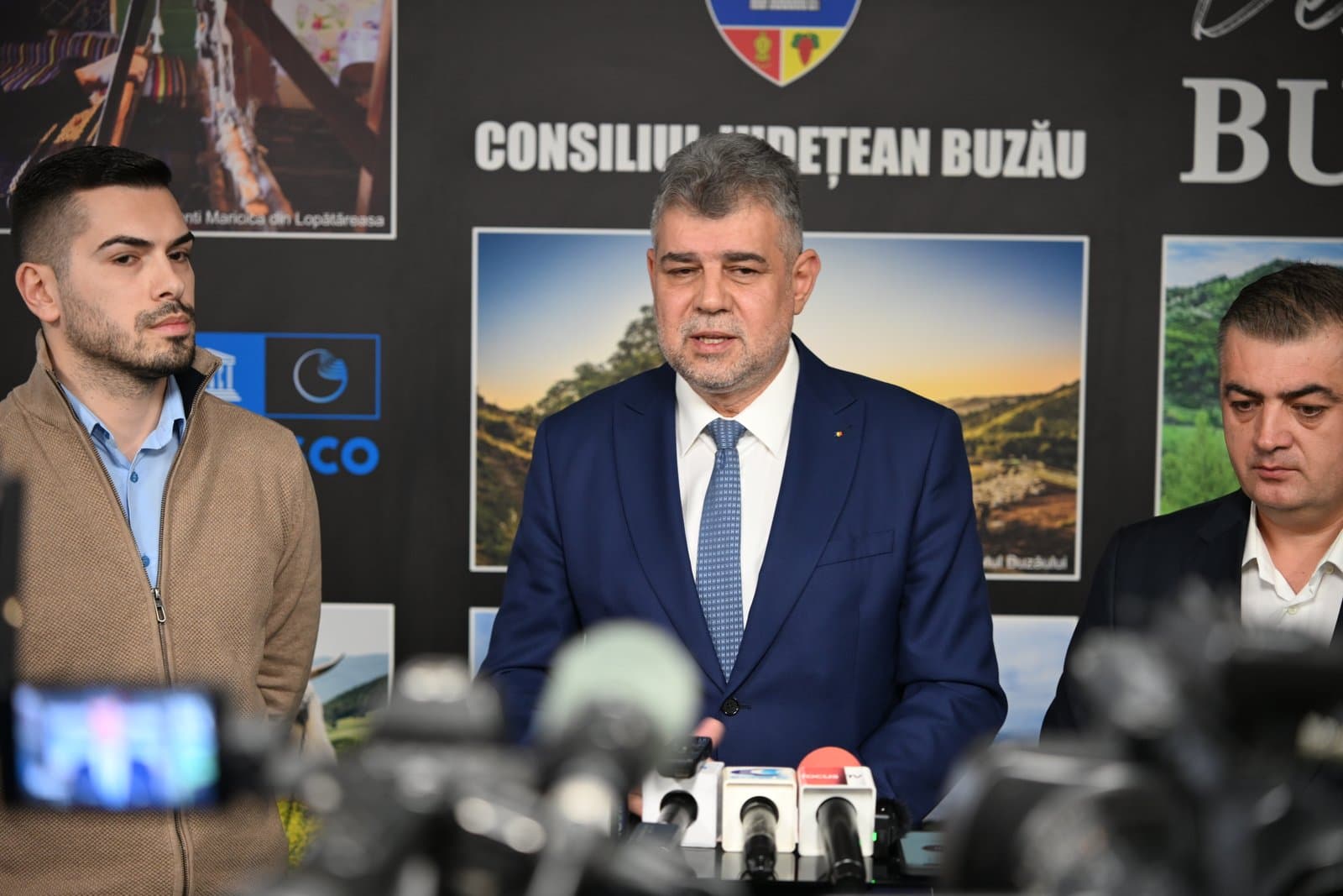 [TEST] Incognito: Surprins în oraș