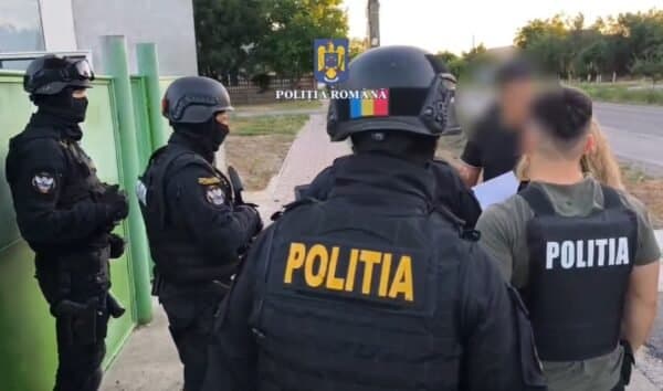 Perchezitii in Buzau intr-un dosar de proxenetism international coordonat de DIICOT