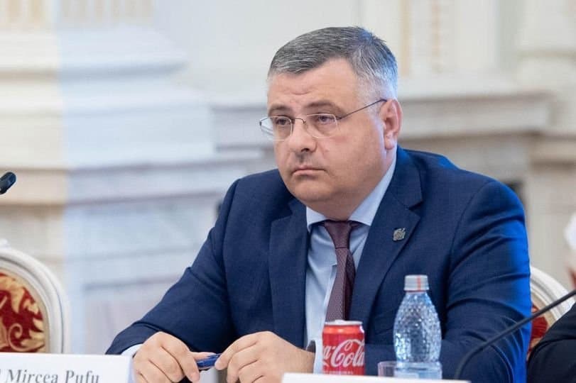 CUM SĂ CÂȘTIGI 21 DE MILIARDE DIN BANI PUBLICI ȘI SĂ TERMINI CU PIERDERI URIAȘE: REȚETA VLAD PUFU